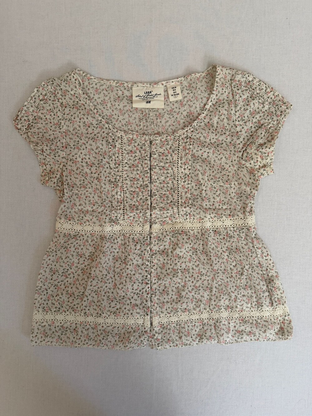 L.O.G.G. Floral Lace Trim Blouse Size 6 Short Sleeve Top. 0031